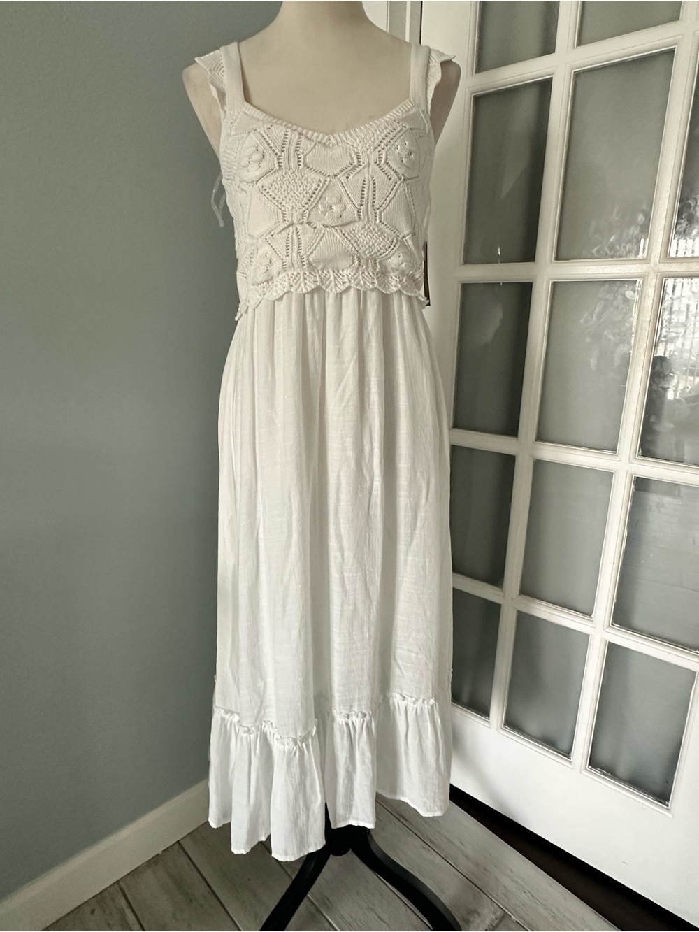 Women's White Crochet Bodice Maxi Dress